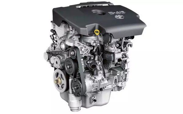 Дизелът никога не е бил силата на Toyota и японците прибегнаха към него, само защото известно време европейските правителства настояваха, че това е начинът да се спре глобалното затопляне. След 150,000 км в гилзите на цилиндрите нерядко се образуват надирания и пукнатини. Гарнитурата на главата изгаря и в цилиндрите попада охладителна течност. Иначе дюзите са солидни и без проблем могат да изкарат 300,000 км.